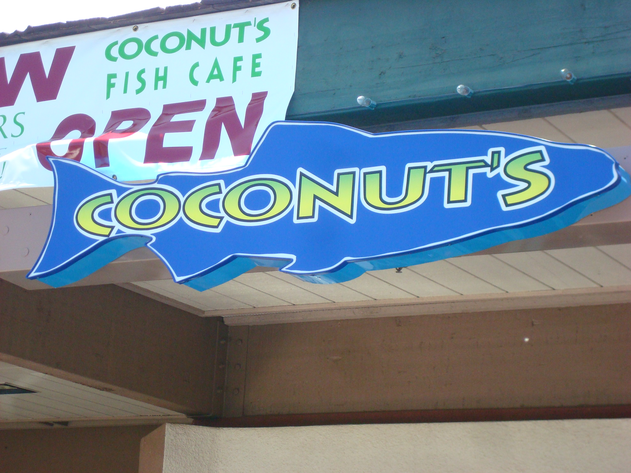 coconutsfishcafe1 Maui Restaurants Blog