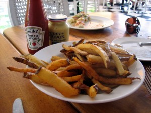The fries were handcut and perfectly cooked - crisy and browned outside and soft inside.